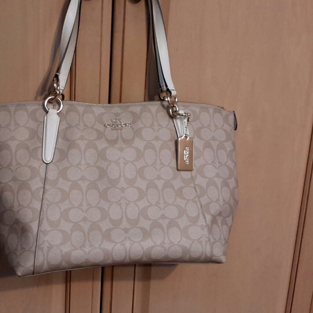 Coach zip tote in Signature Jaxquard